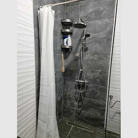 Apartment Klimt Business Grade New Comfortable